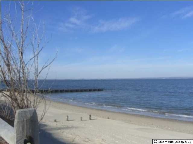 606 Park Avenue, Port Monmouth, NJ 07758