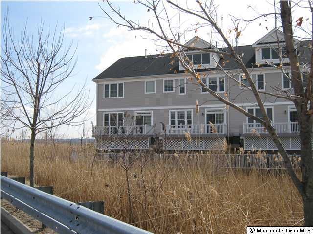 606 Park Avenue, Port Monmouth, NJ 07758