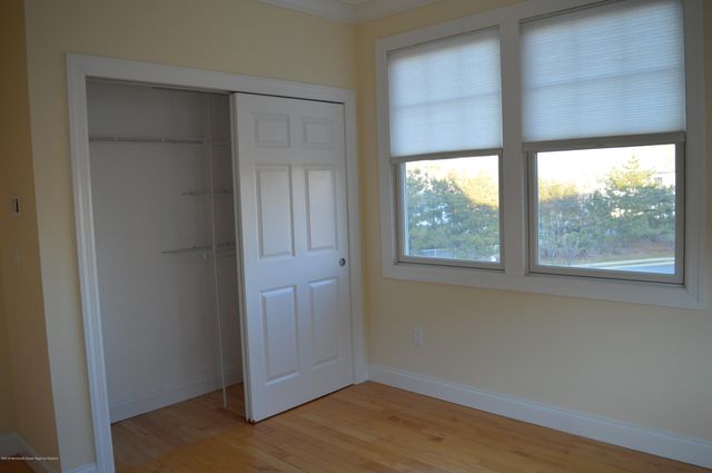 606 Park Avenue, Port Monmouth, NJ 07758