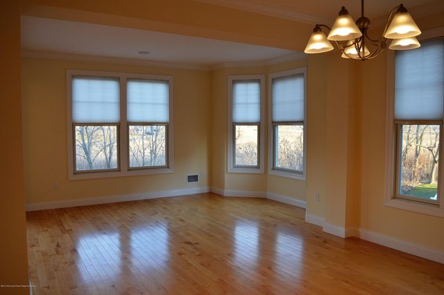 606 Park Avenue, Port Monmouth, NJ 07758