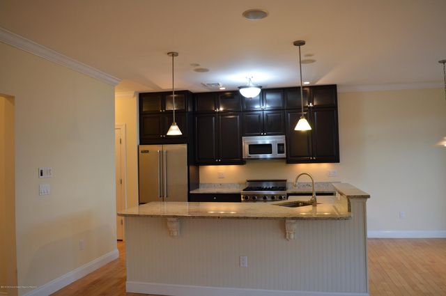 606 Park Avenue, Port Monmouth, NJ 07758