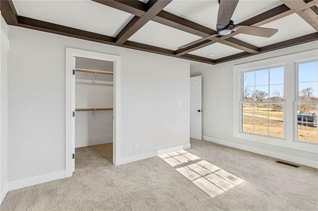 26 SW 365th Road, Warrensburg, MO 64093