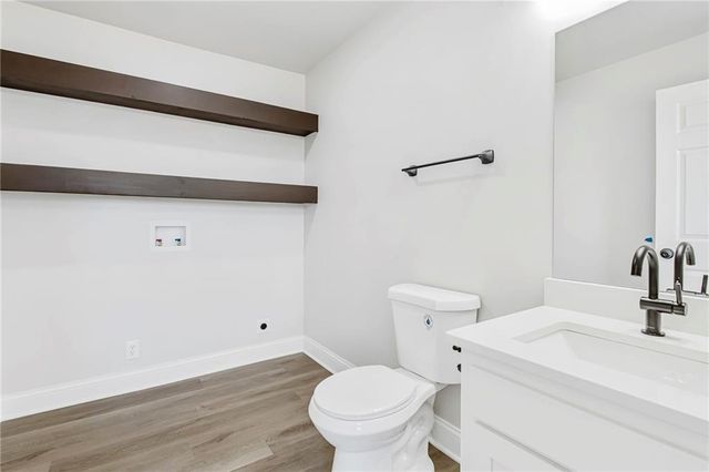 26 SW 365th Road, Warrensburg, MO 64093