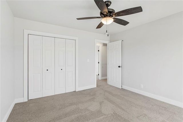 26 SW 365th Road, Warrensburg, MO 64093