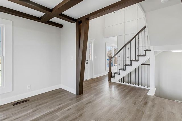 26 SW 365th Road, Warrensburg, MO 64093