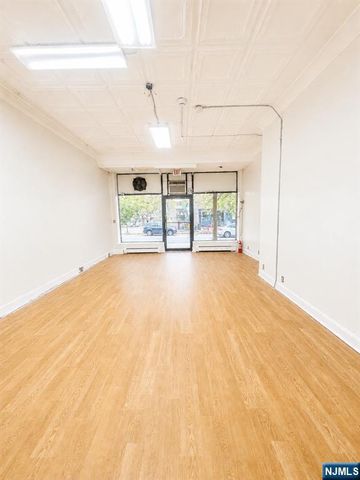 6515 Park Avenue, West New York, NJ 07093