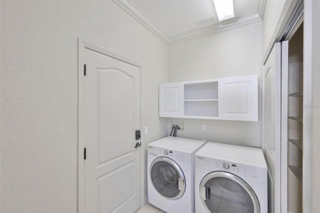2082 SIFIELD GREENS WAY 3, Sun City Center, FL 33573