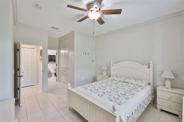 2082 SIFIELD GREENS WAY 3, Sun City Center, FL 33573