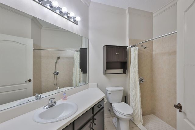 2082 SIFIELD GREENS WAY 3, Sun City Center, FL 33573