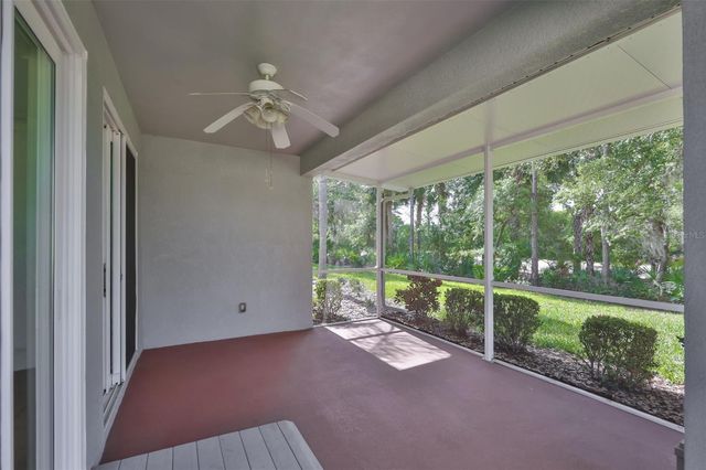 2082 SIFIELD GREENS WAY 3, Sun City Center, FL 33573