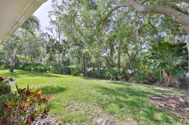 2082 SIFIELD GREENS WAY 3, Sun City Center, FL 33573