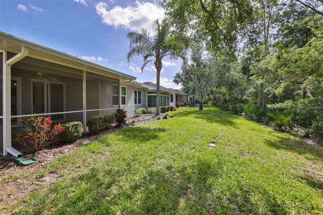 2082 SIFIELD GREENS WAY 3, Sun City Center, FL 33573