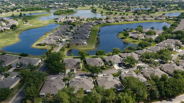 2082 SIFIELD GREENS WAY 3, Sun City Center, FL 33573