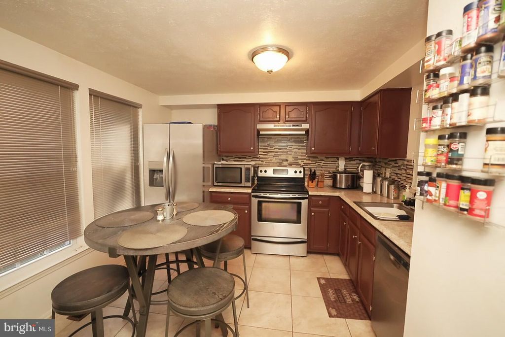 1024 WESTSHORE DR, Edgewood, MD 21040