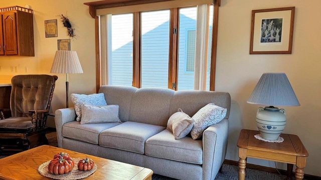 1559 N Dewey Avenue, Reedsburg, WI 53959