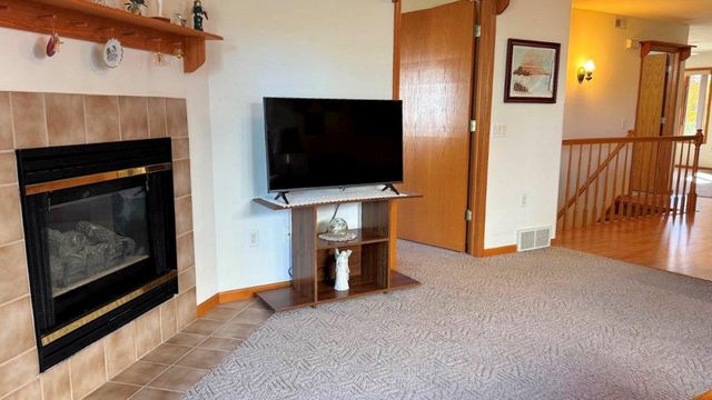 1559 N Dewey Avenue, Reedsburg, WI 53959