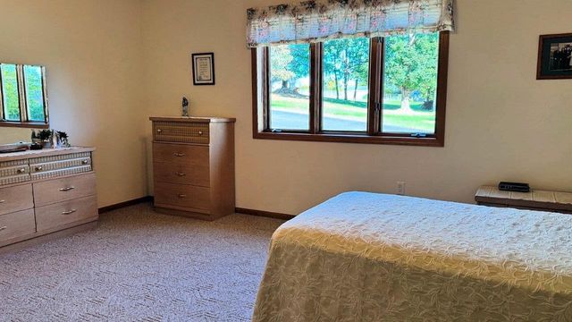 1559 N Dewey Avenue, Reedsburg, WI 53959