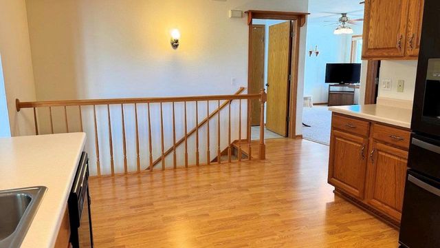 1559 N Dewey Avenue, Reedsburg, WI 53959