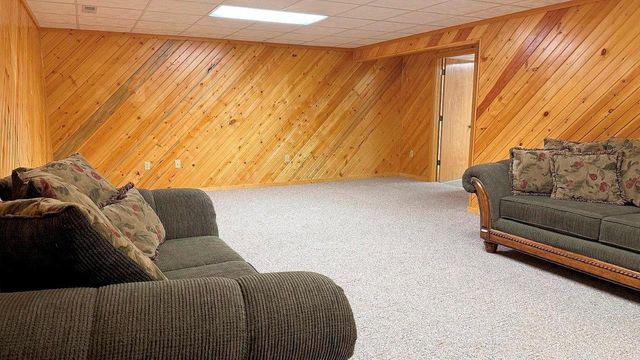 1559 N Dewey Avenue, Reedsburg, WI 53959