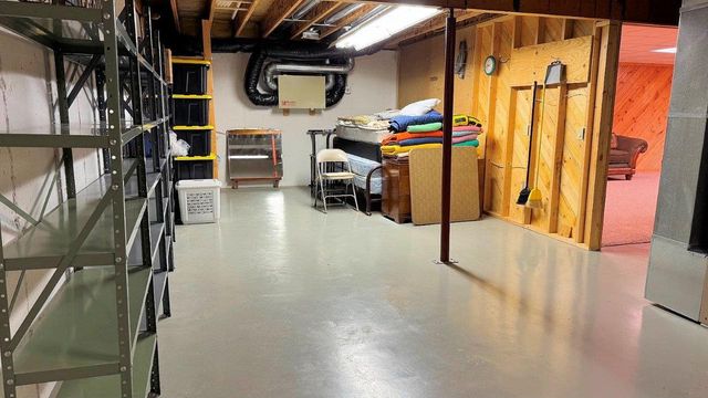 1559 N Dewey Avenue, Reedsburg, WI 53959