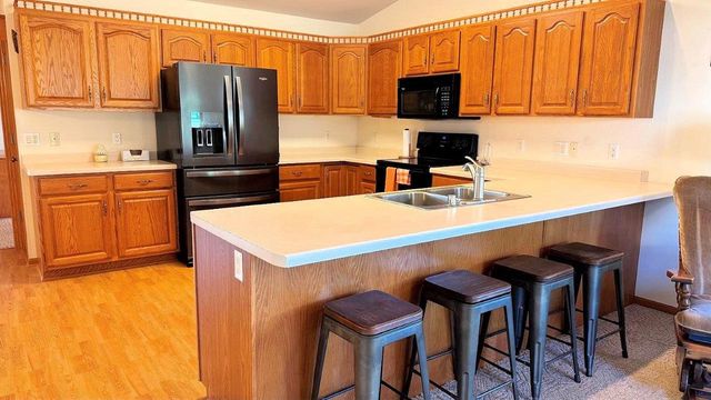 1559 N Dewey Avenue, Reedsburg, WI 53959