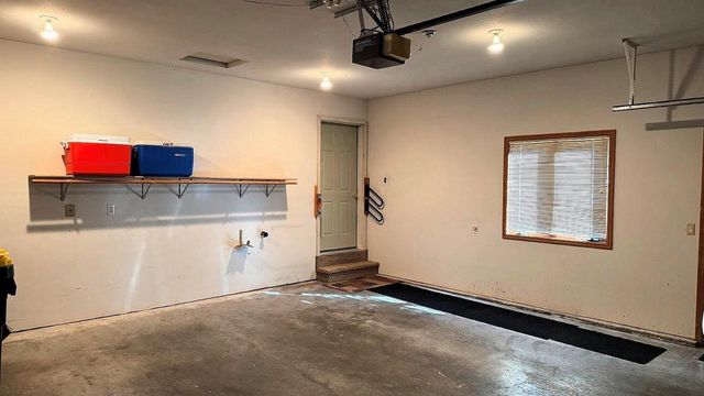 1559 N Dewey Avenue, Reedsburg, WI 53959