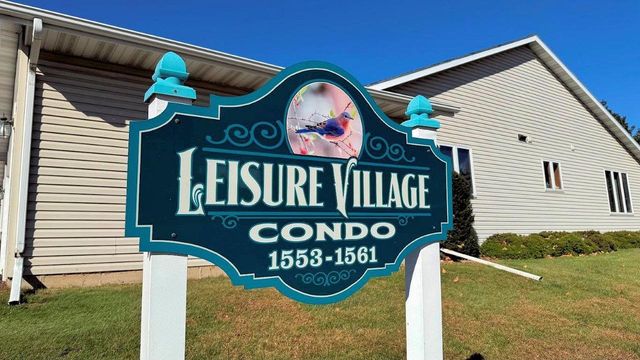 1559 N Dewey Avenue, Reedsburg, WI 53959