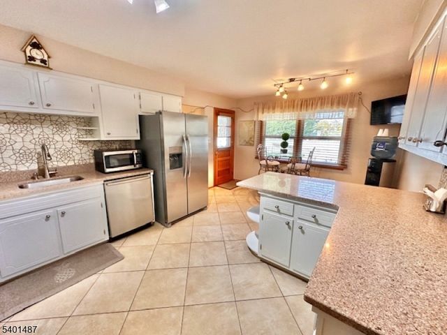 20 Gillen Dr, Sayreville Boro, NJ 08859