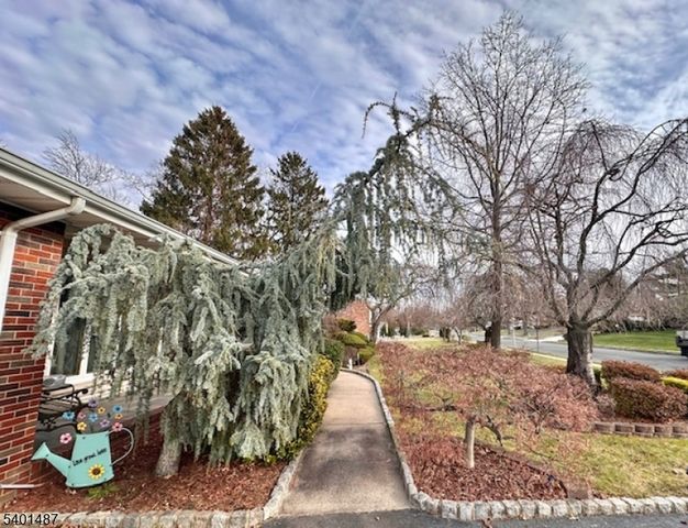 20 Gillen Dr, Sayreville Boro, NJ 08859