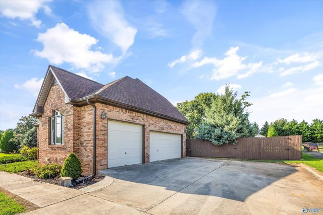 109 Preswick Place, Huntsville, AL 35806