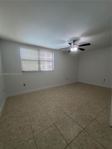 8205 Lake Dr 306, Doral, FL 33166