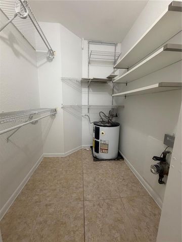 8205 Lake Dr 306, Doral, FL 33166