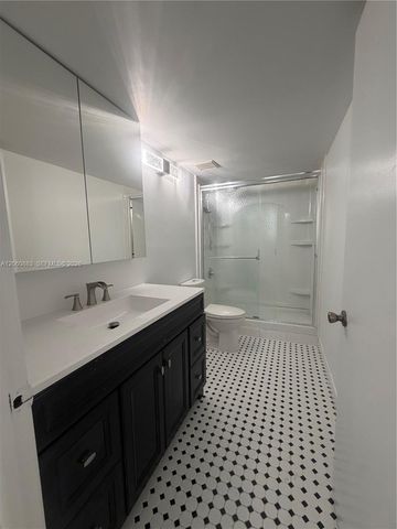 8205 Lake Dr 306, Doral, FL 33166
