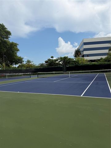 8205 Lake Dr 306, Doral, FL 33166