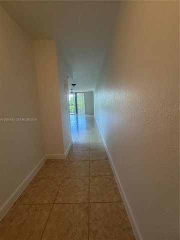 8205 Lake Dr 306, Doral, FL 33166