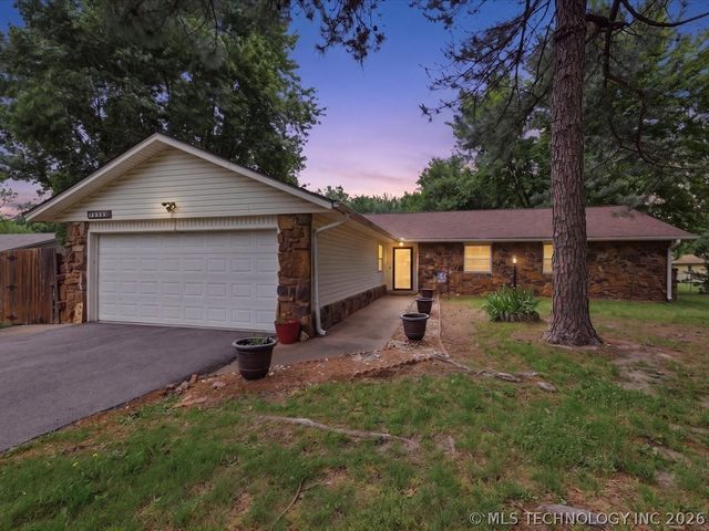 24225 E 112TH Street S, Broken Arrow, OK 74014