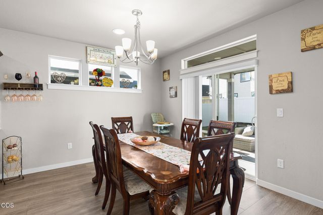 1675 Monarch Lane, Medford, OR 97504