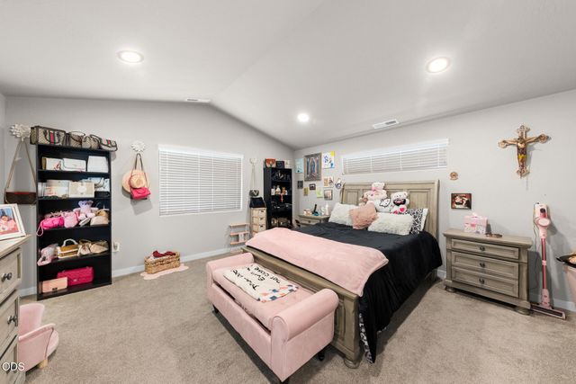 1675 Monarch Lane, Medford, OR 97504