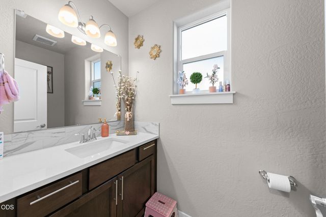 1675 Monarch Lane, Medford, OR 97504