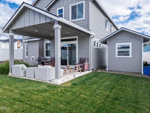 1675 Monarch Lane, Medford, OR 97504