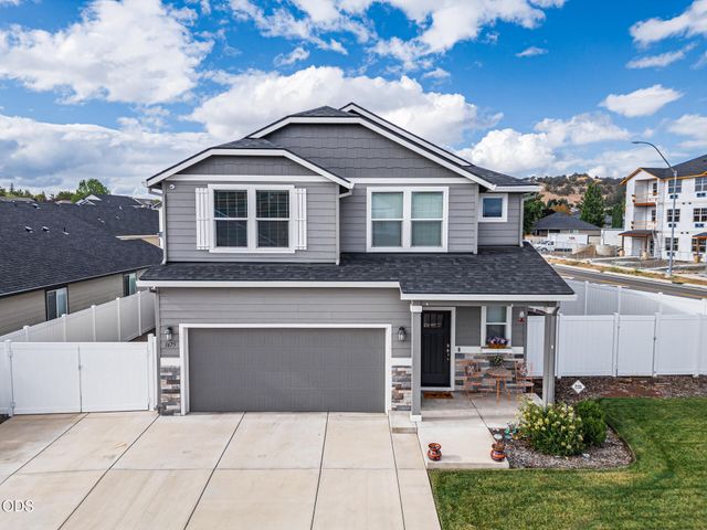 1675 Monarch Lane, Medford, OR 97504