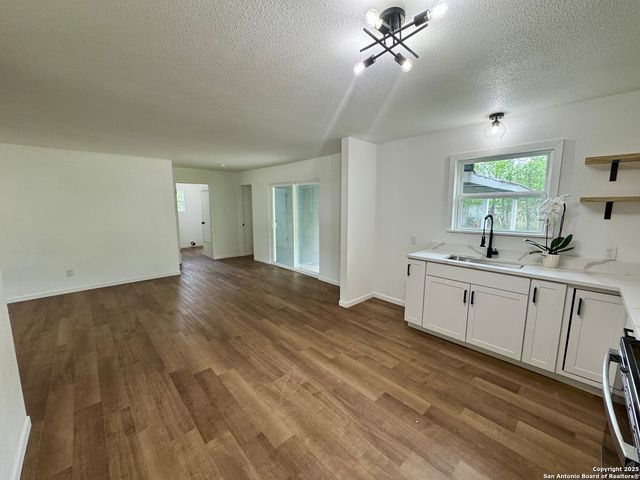 629 Melrose, Seguin, TX 78155