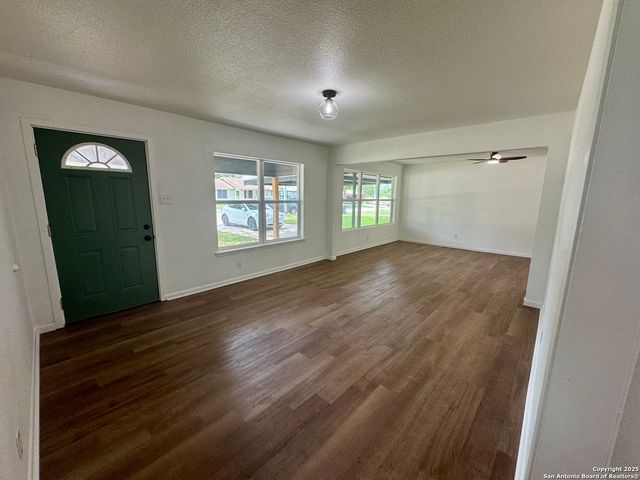 629 Melrose, Seguin, TX 78155