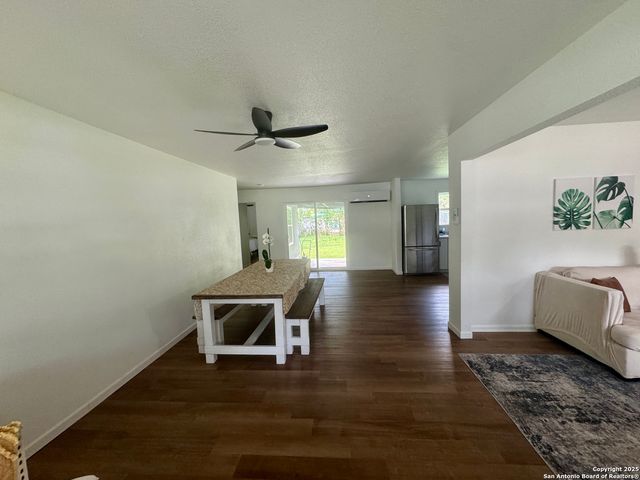 629 Melrose, Seguin, TX 78155
