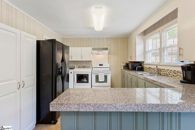 103 Gault Street, Fountain Inn, SC 29644