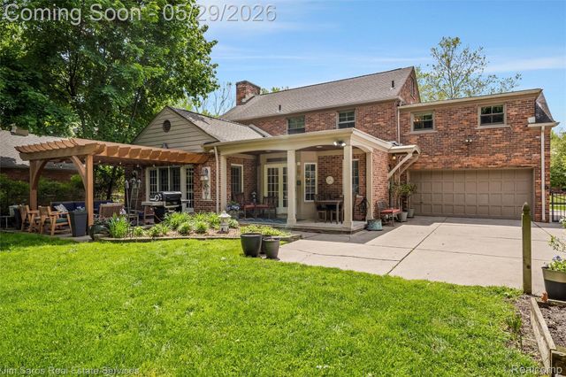 820 Westchester Road, Grosse Pointe Park, MI 48230