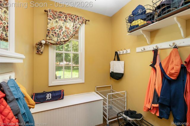 820 Westchester Road, Grosse Pointe Park, MI 48230