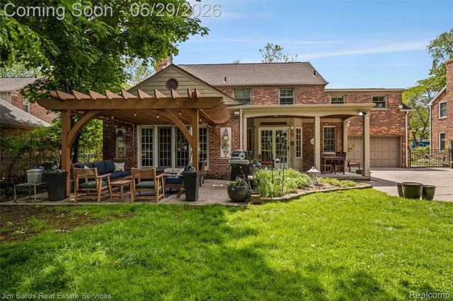 820 Westchester Road, Grosse Pointe Park, MI 48230