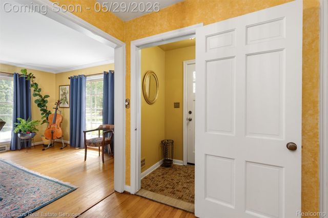 820 Westchester Road, Grosse Pointe Park, MI 48230