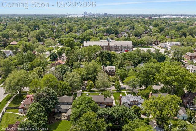 820 Westchester Road, Grosse Pointe Park, MI 48230
